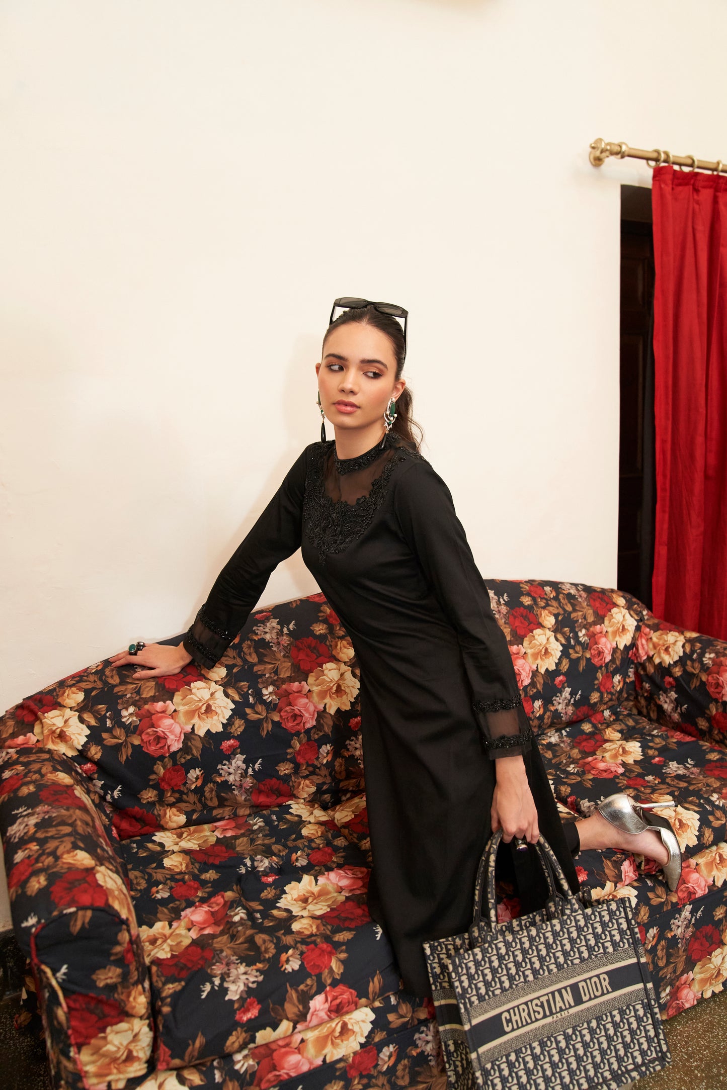 Black Pearl Embroidered Silk Set