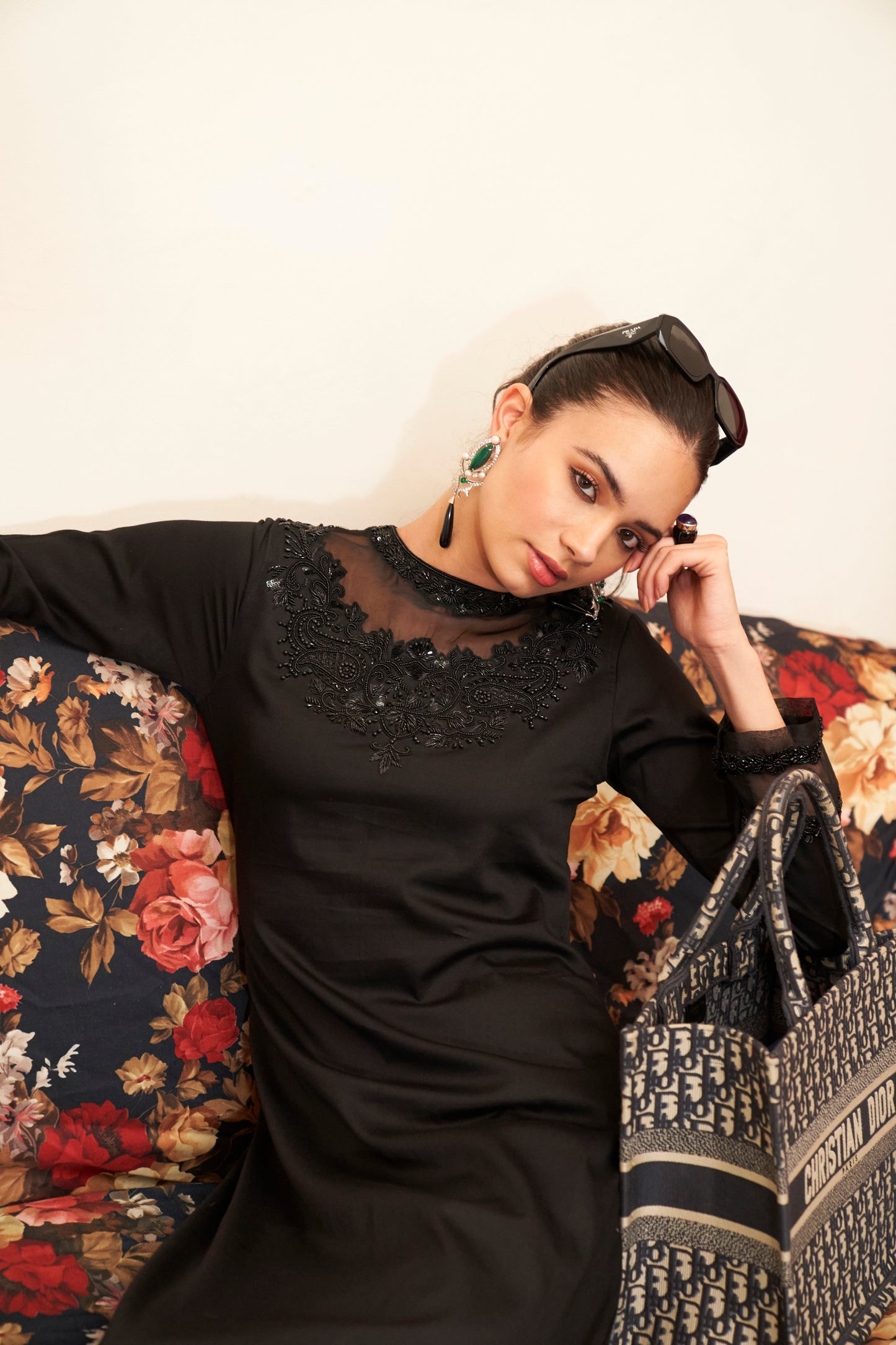 Black Pearl Embroidered Silk Set